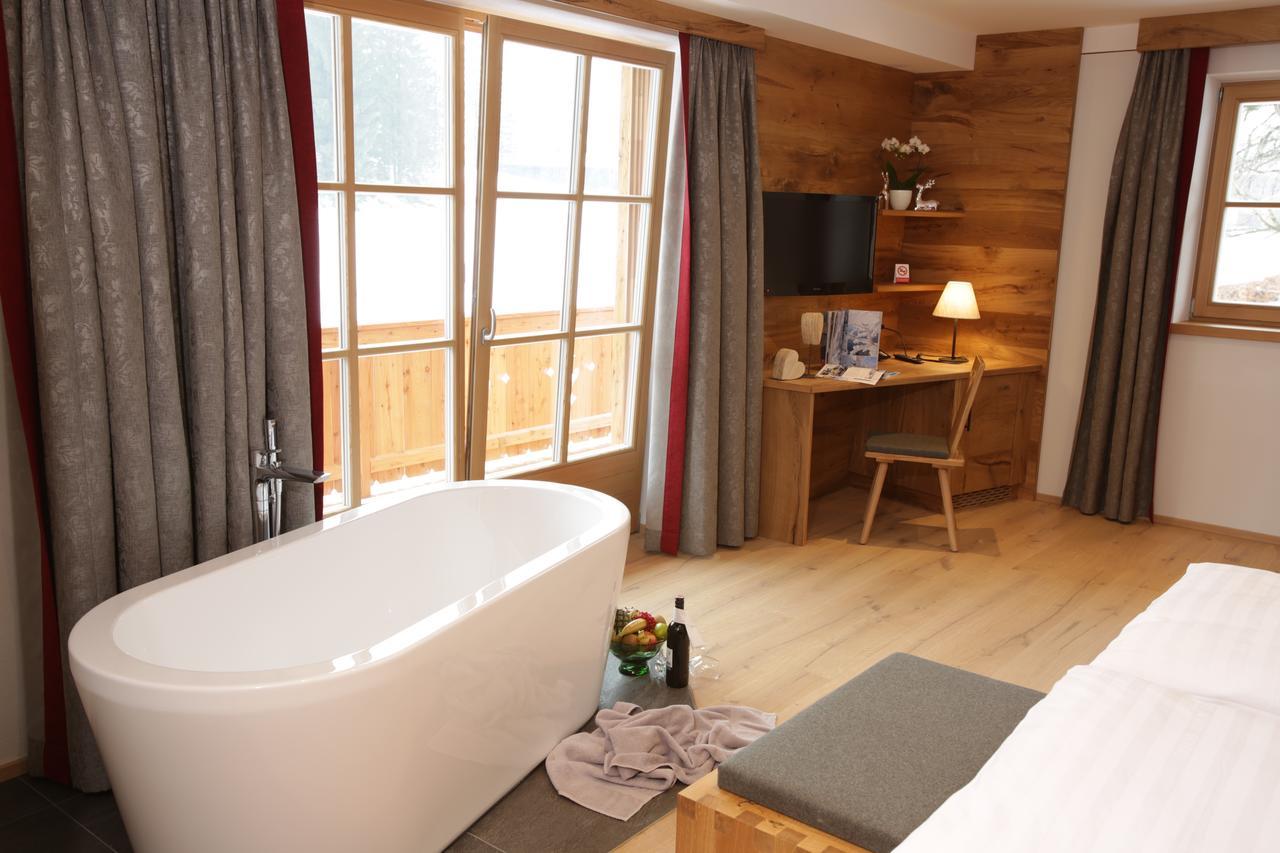 Hotel Postgasthof, Rote-wand *